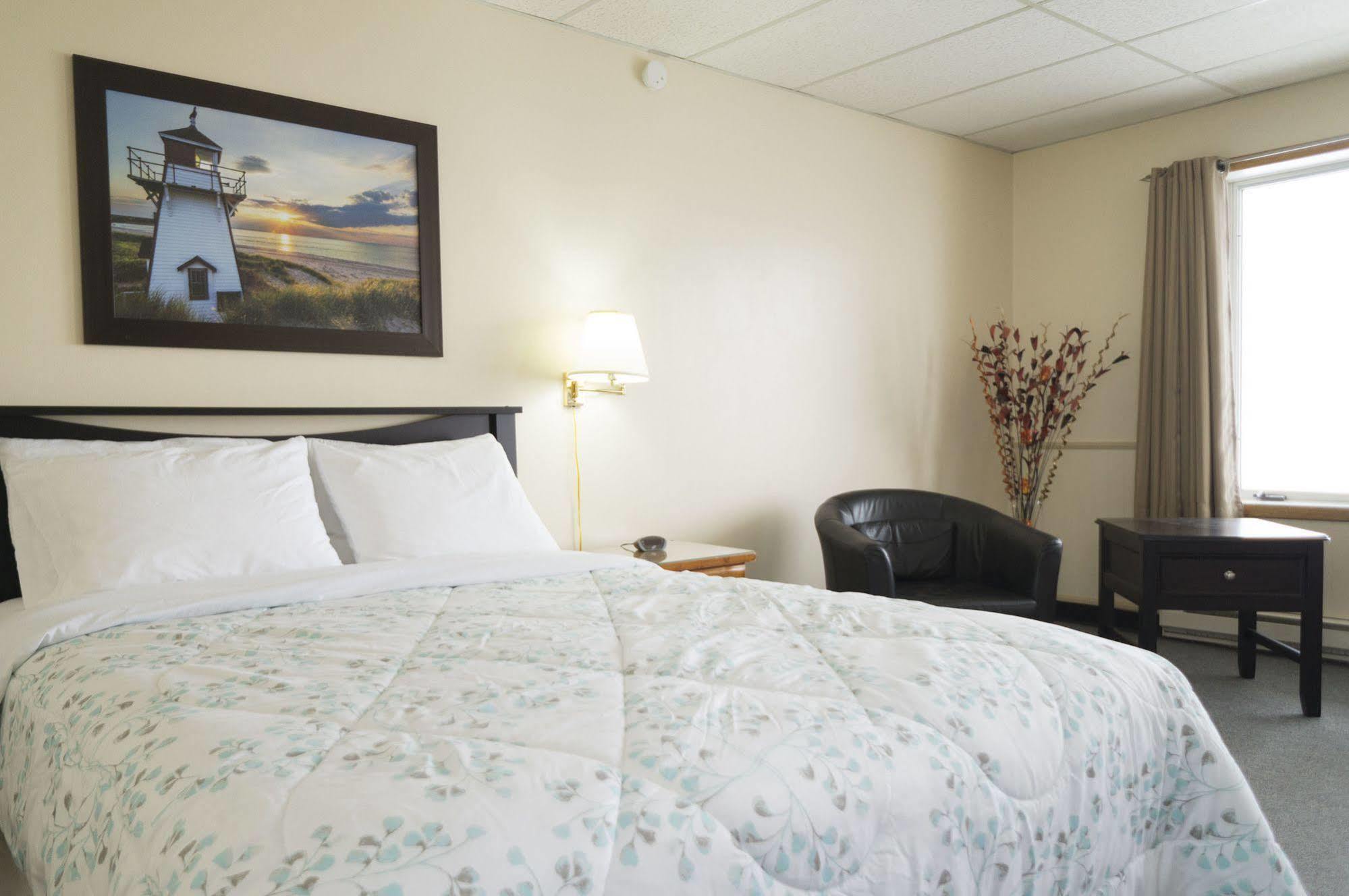 Manitowaning Wayside Motel Manitoulin מראה חיצוני תמונה
